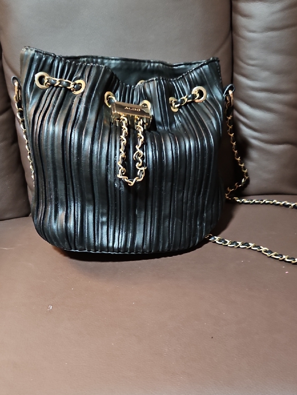 Aldo Black Quilted Pleat Drawstring Bucket Bag with Gold Chain